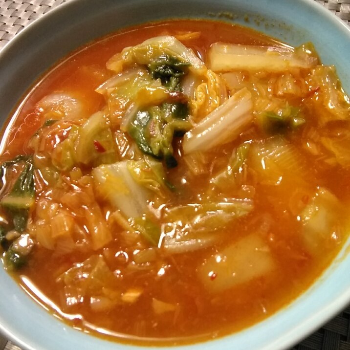 海老の殻から出たダシが美味しい♡白菜のチリスープ